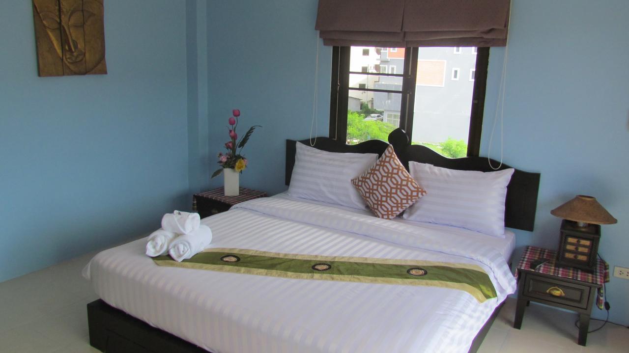 La Piccola Patong Hotel Exterior photo