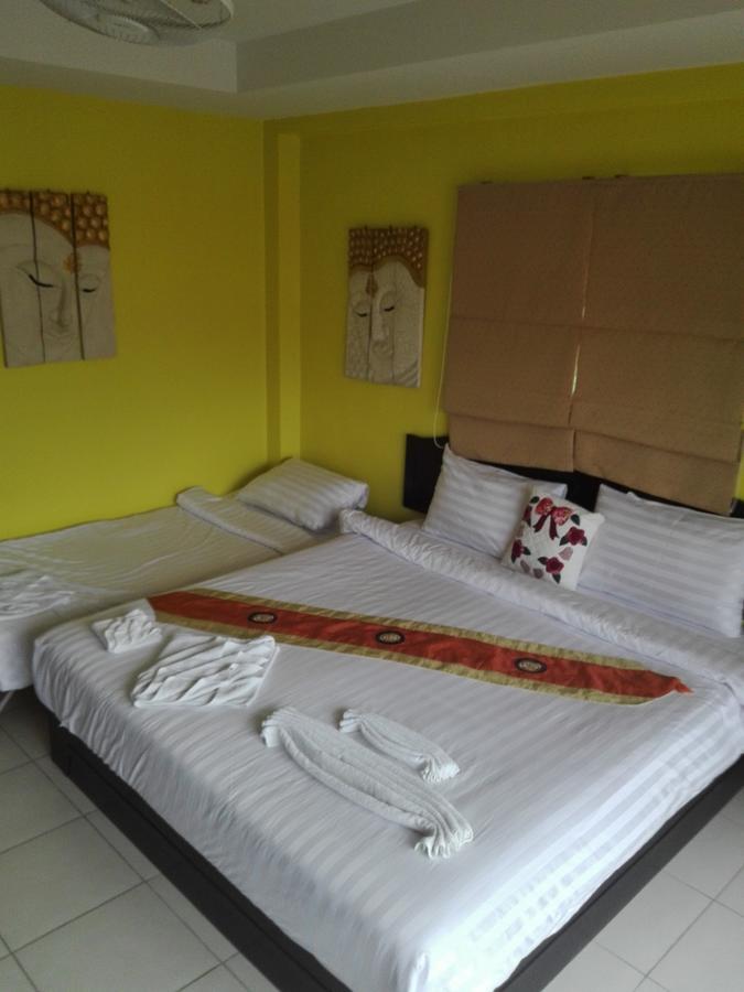 La Piccola Patong Hotel Exterior photo